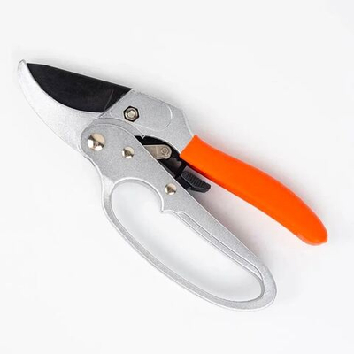 Секатор садовый Комфорт