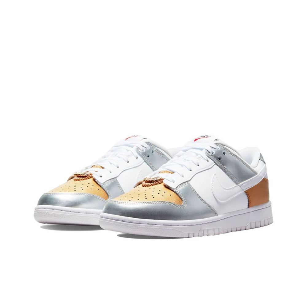 Кроссовки Nike Dunk Low Metallic