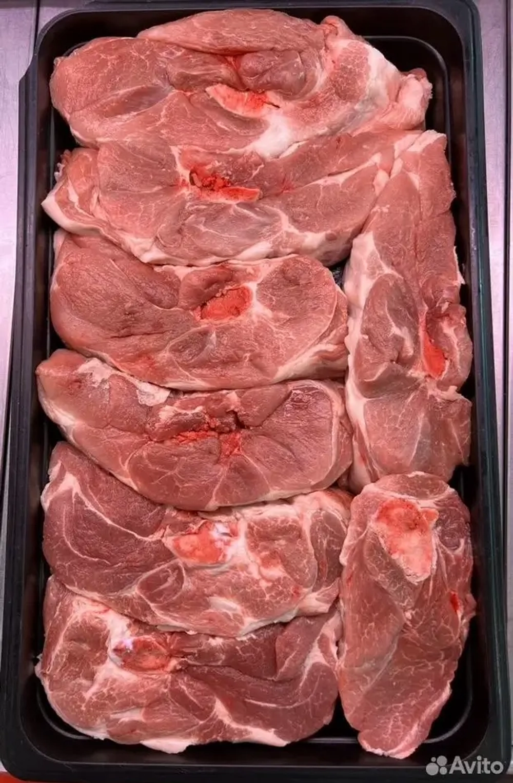 Лопатка свиная на кости охлаждённая