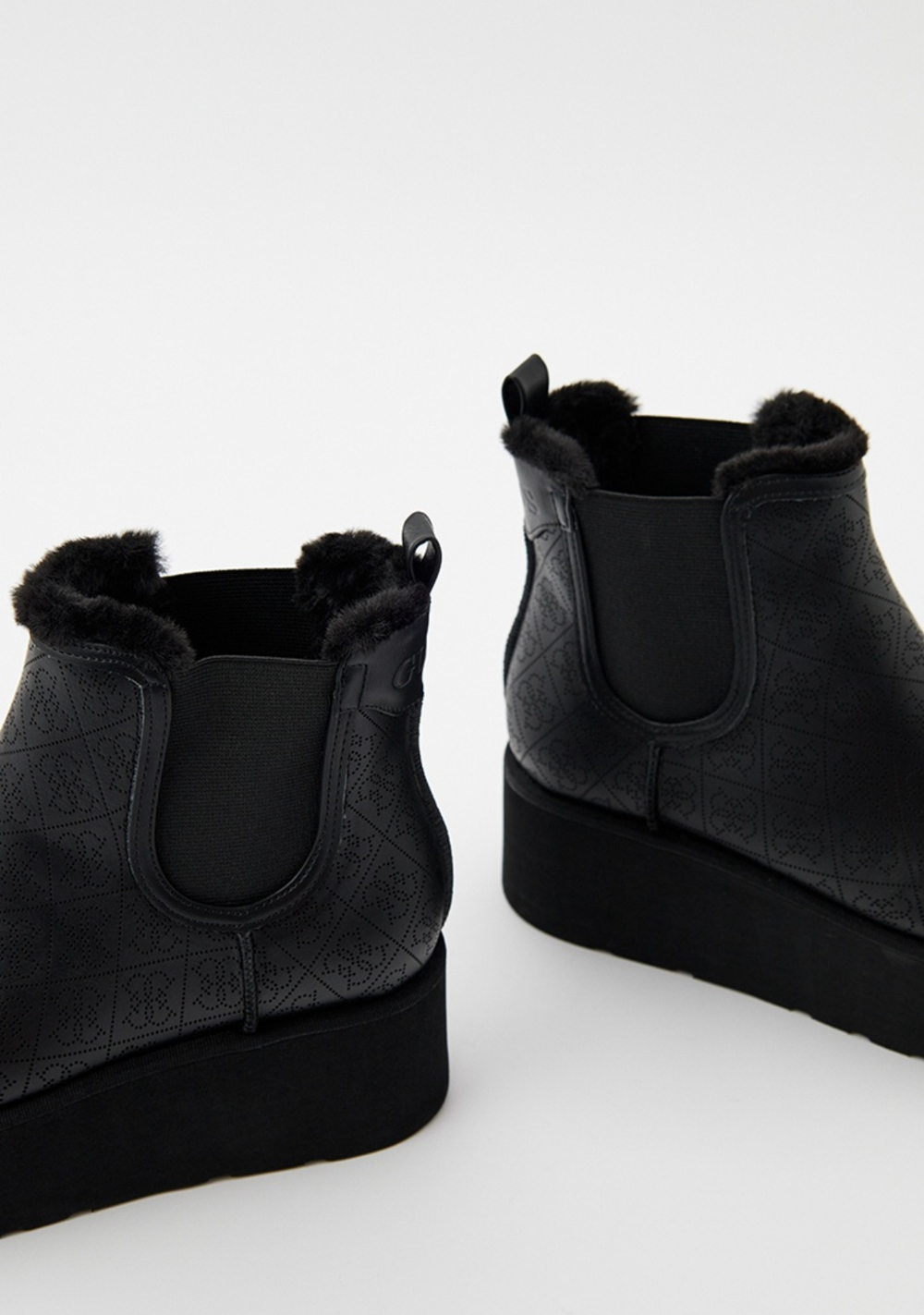 Ботинки женские GUESS JILAINE