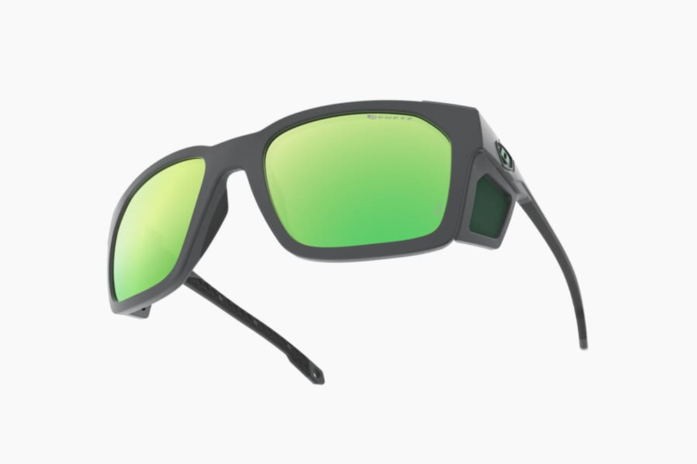 Спортивные очки Demetz Ice-Track / Grey Matt Pink With Green Revo Cat.3