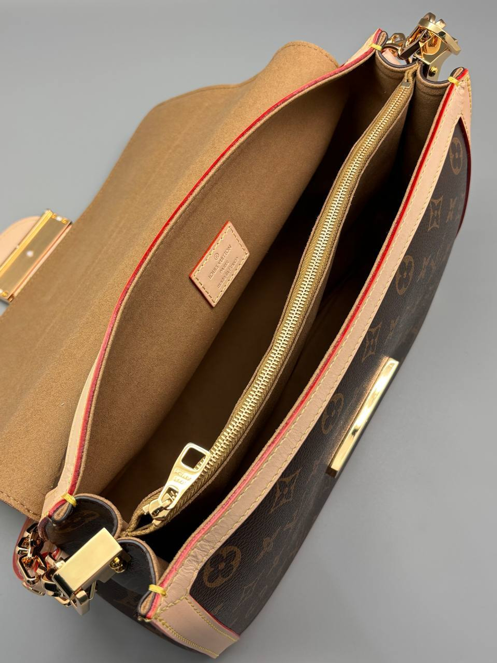 Сумка Louis Vuitton