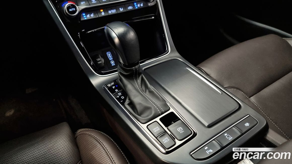 Hyundai Grandeur (Azera) IG Hybrid Exclusive (08.2019)