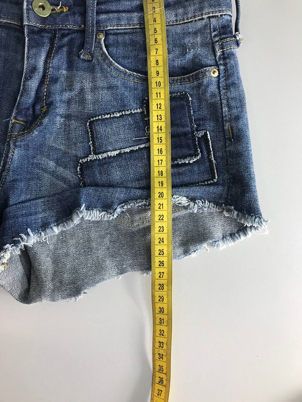 Шорты H&M короткие, маркировка 34, визуально на 40 размер