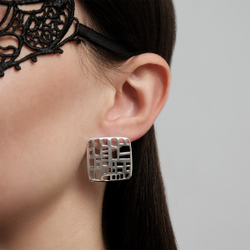 "Портинда" серьги в серебряном покрытии из коллекции "Витраж" от Jenavi  с английским замком