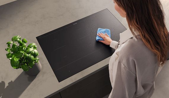 Индукционная варочная панель Miele KM 7576 FL 125 Gala Ed