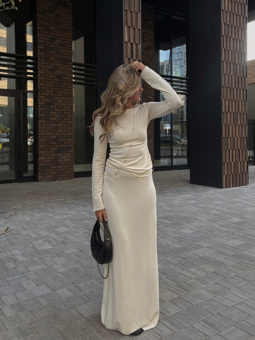 Костюм трикотажный с юбкой