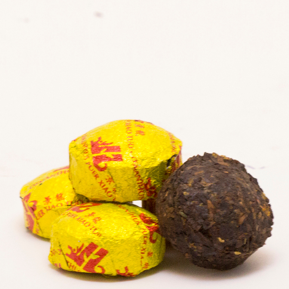 0321к Чай прессованный черный "Пуэр Шу Гуй Хуа" (сяо то) с османтусом