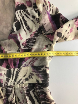 Платье Olar приятного оттенка, визуально на 46 размер