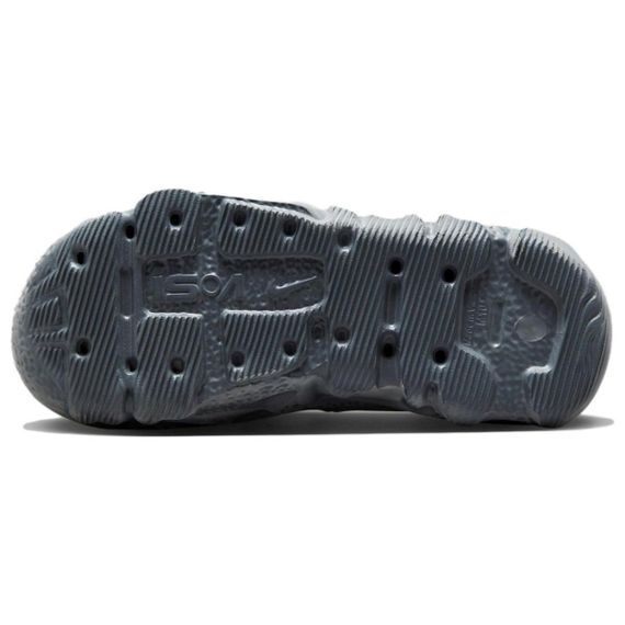 Nike предлагает для горных походов Унисекс