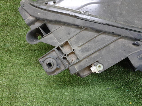 Битая Фара левая VW Touareg 3 (2018-н.в.) LED