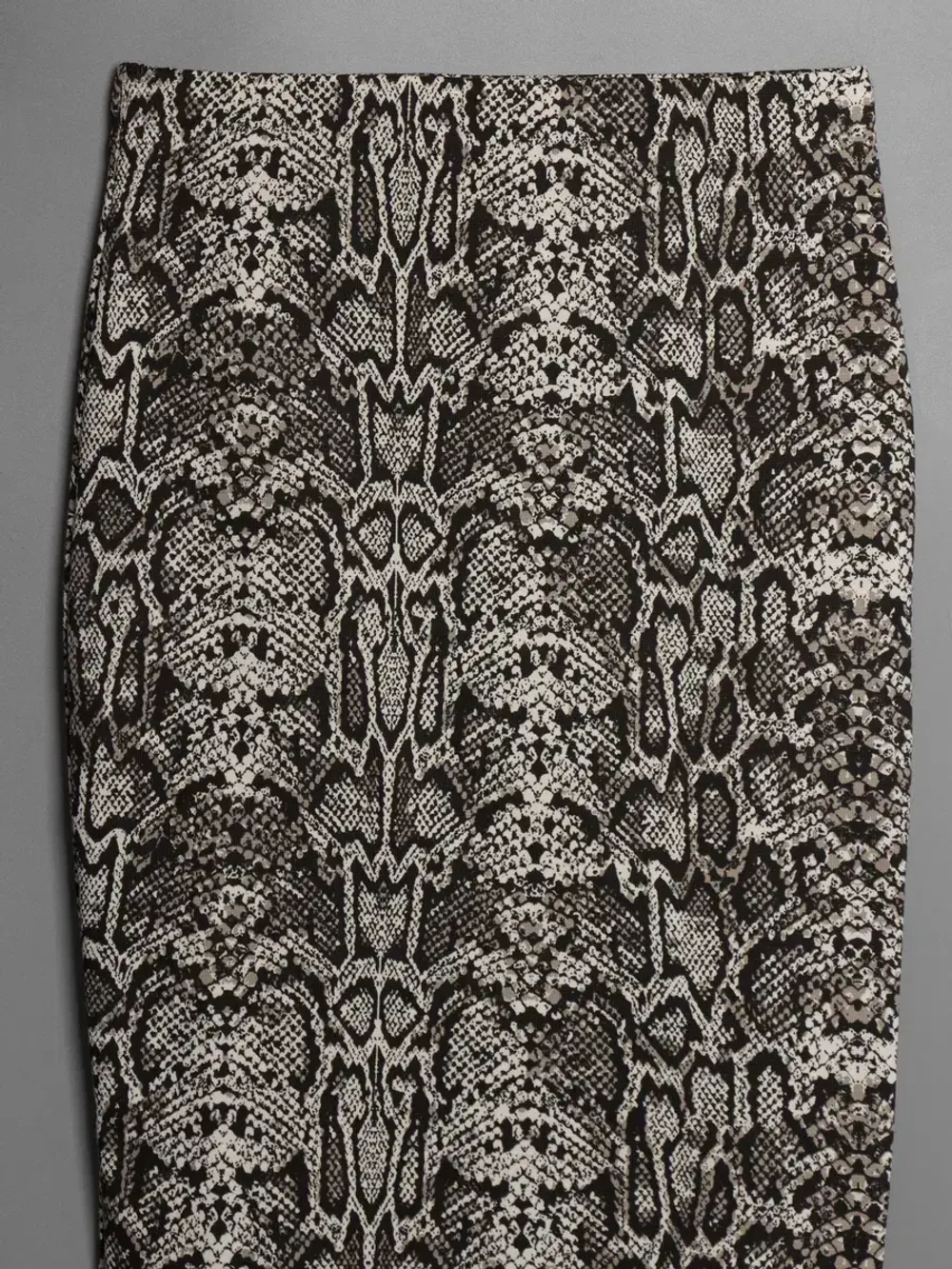 Осенняя женская юбка в офис