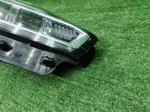 Битая Фара правая Chery Tiggo 7 Pro (2020-н.в.) LED
