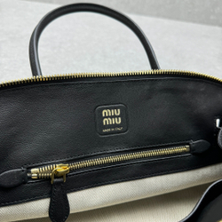 Miu Miu Aventure 33 cm