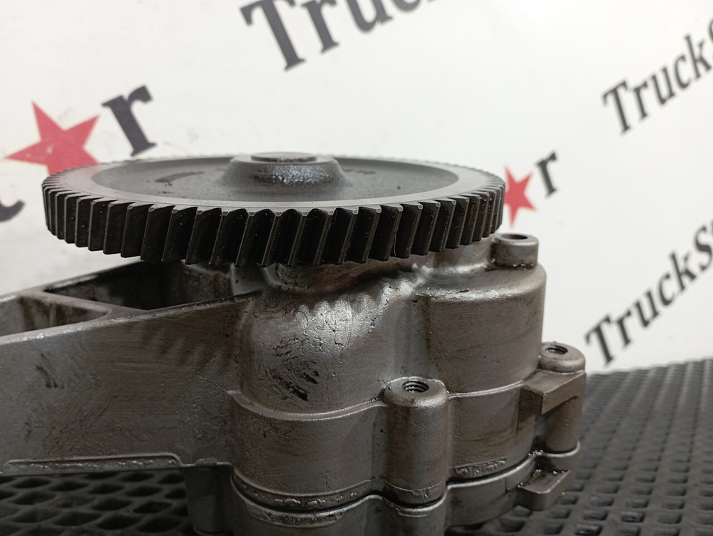 Насос масляный 2017г