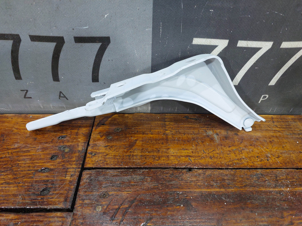 Петля капота правая Geely Tugella 19-нв Новая Оригинал 5032552800