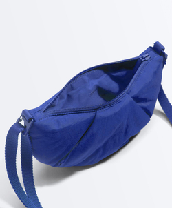 OYSHO Стеганая мини-сумка с плечевым ремнем, синий