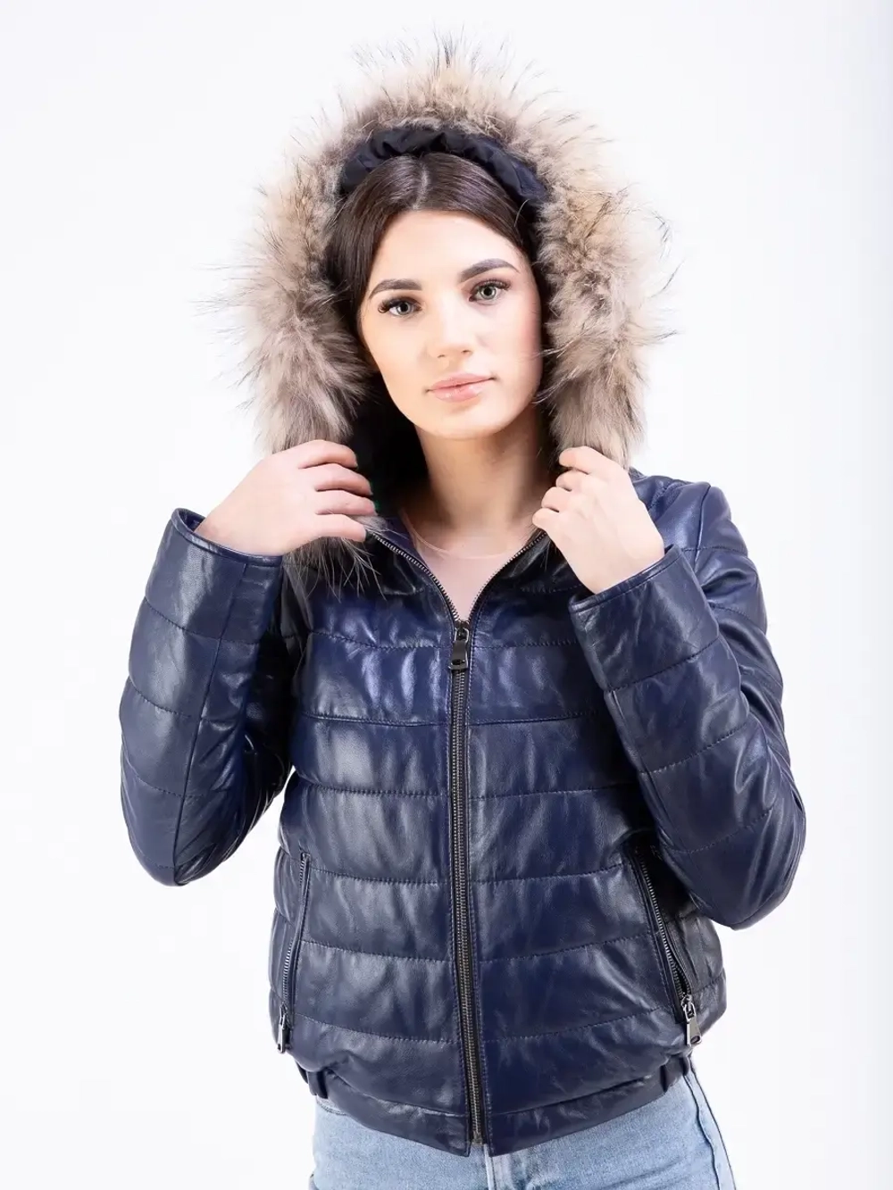 Куртка женская из натуральной кожи с капюшоном Турция
