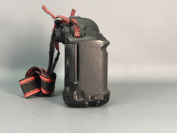 Canon EOS-1D Mark IV 304.440 Кадров