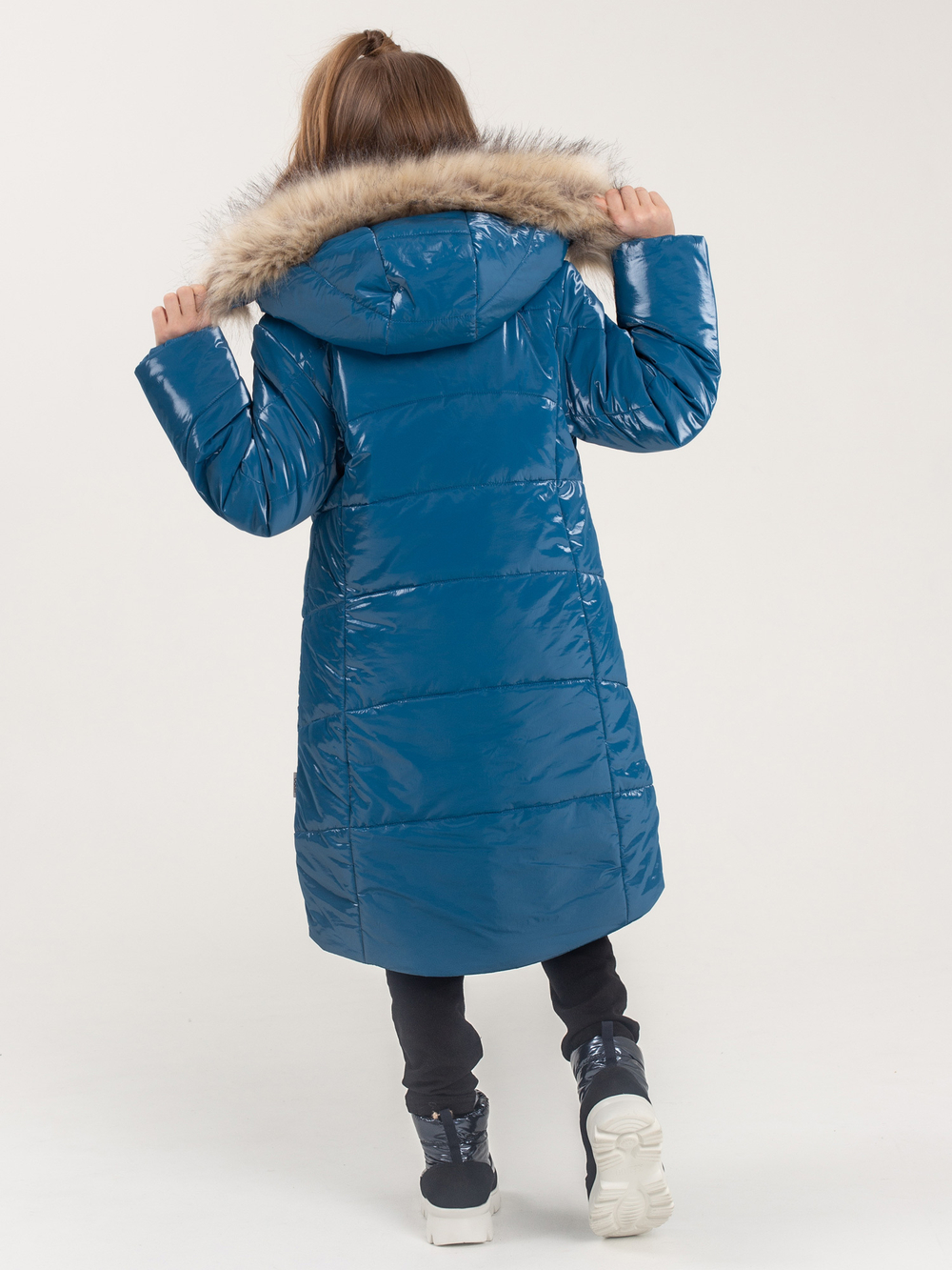 Пальто зимнее для девочки Лея