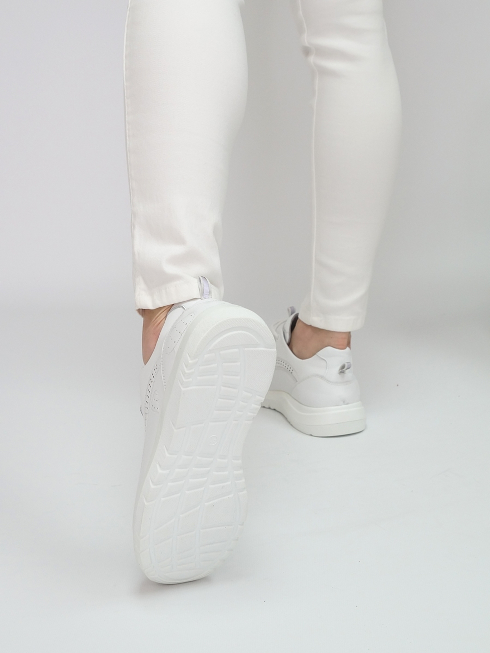 Кроссовки женские летние натуральная кожа