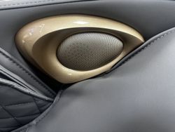 Массажное кресло IREST DT-10