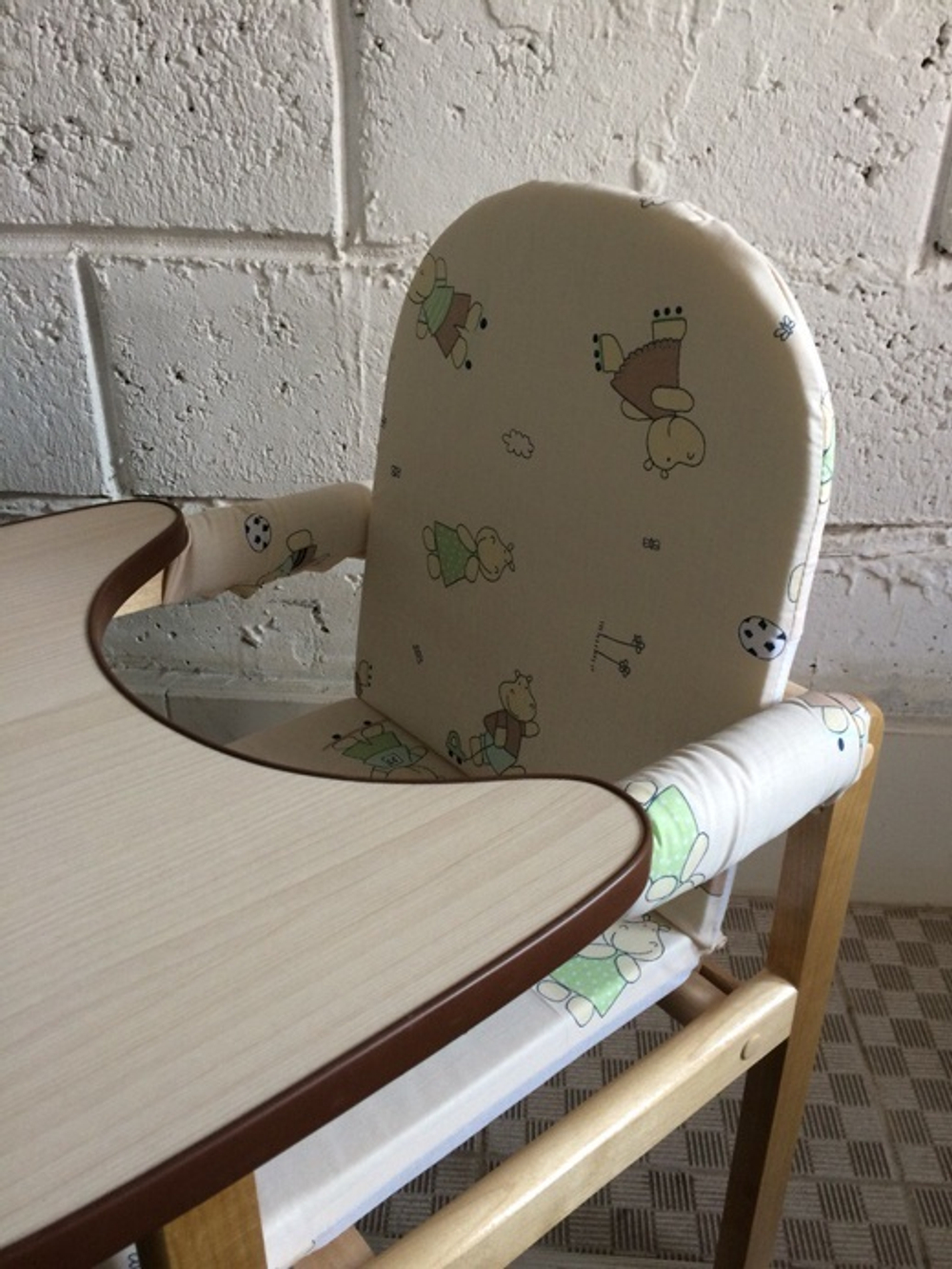 Стульчик для кормления Карапуз (Твист)