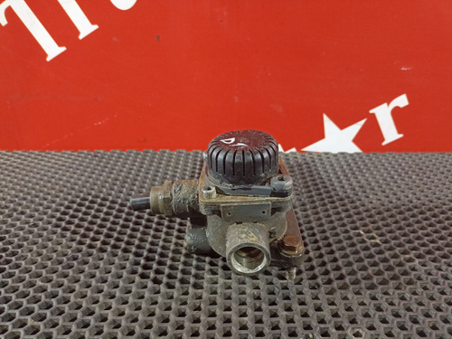 Клапан ускорительный