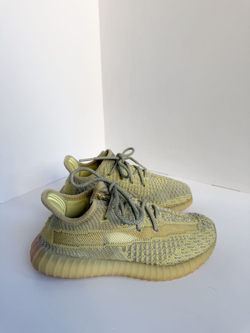 Текстильные кроссовки Adidas Yeezy, 31