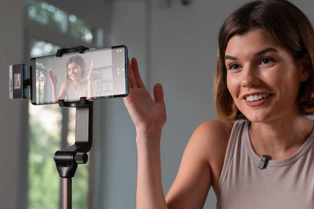 Радиосистема Saramonic Air-02 (TX+TX+RX) приёмник + 2 передатчика универсальная c петличками