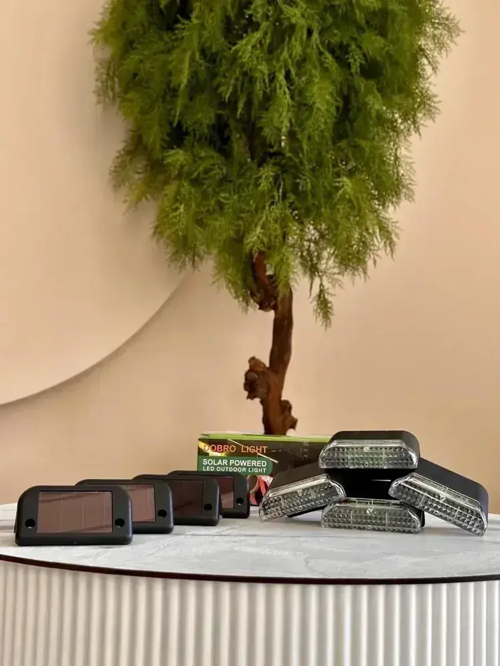 Светильник на солнечной батарее уличный садовый фонарик угловой с датчиком освещенности 8 шт для подсветки фасадов дорожек сада ступеней и выступов