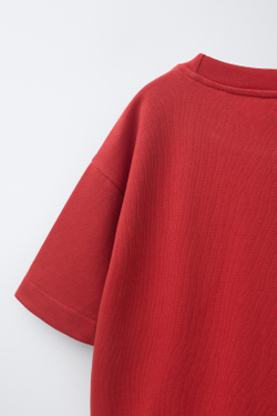 ZARA ТОЛСТОВКА С КОРОТКИМИ РУКАВАМИ И НАДПИСЬЮ, КРАСНЫЙ