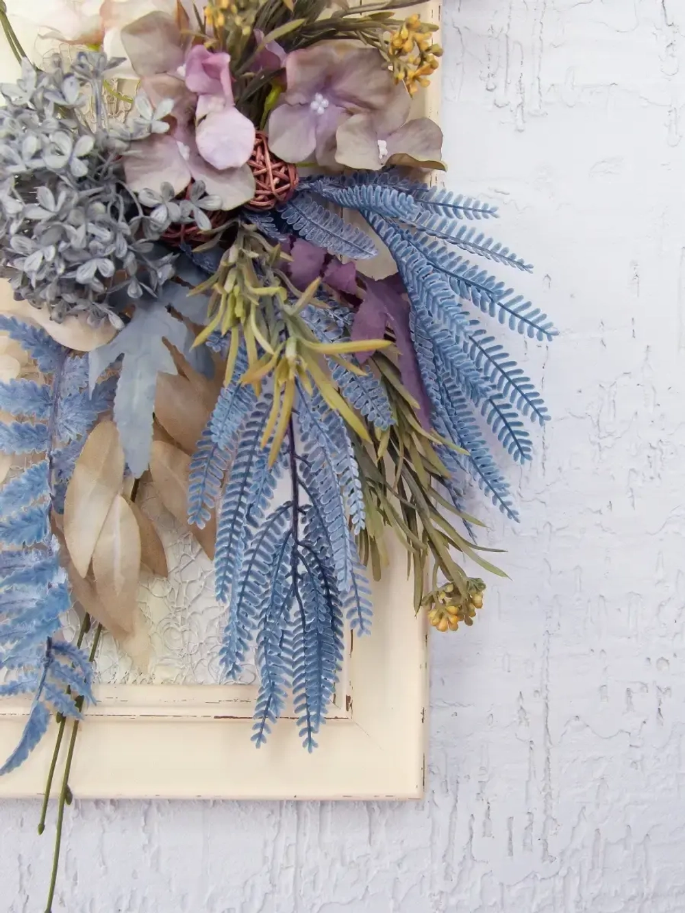 Декорация настенная