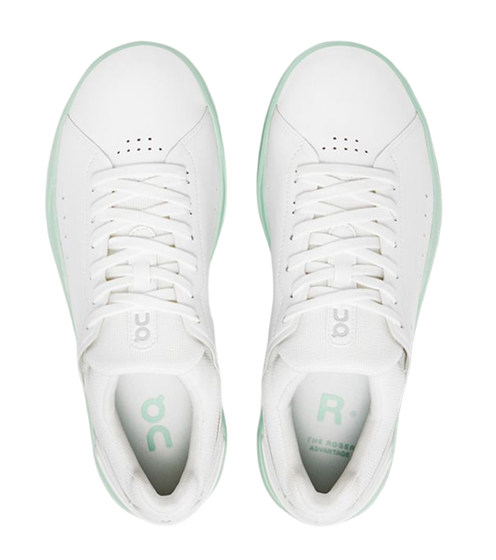 Женские КроссовкиOn The Roger Advantage - белый
