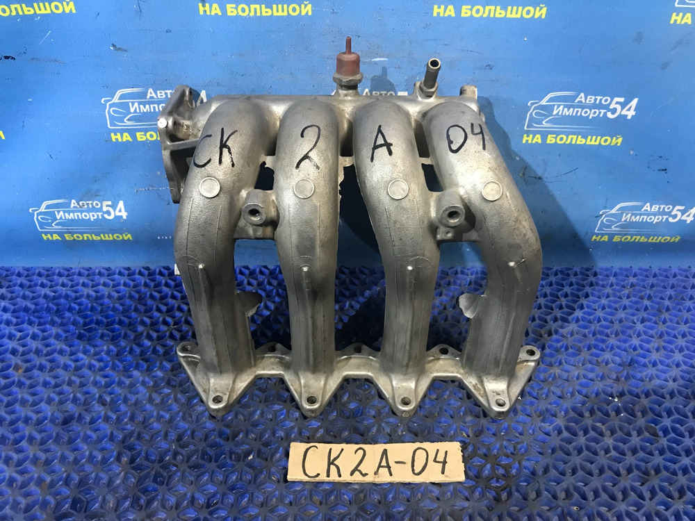 Коллектор впускной MITSUBISHI LANCER 1998