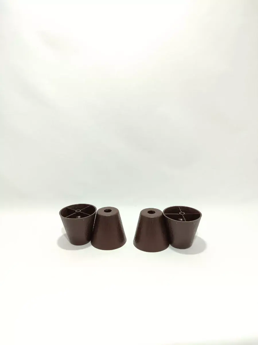 Мебельные ножки пластиковые для дивана шкафа и тумбочки