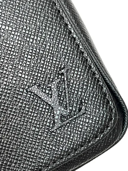 Сумка Louis Vuitton District PM черный