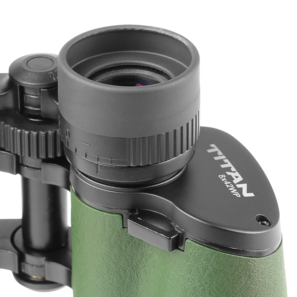 Бинокль Veber TITAN 8x42WP - крупный план окуляра