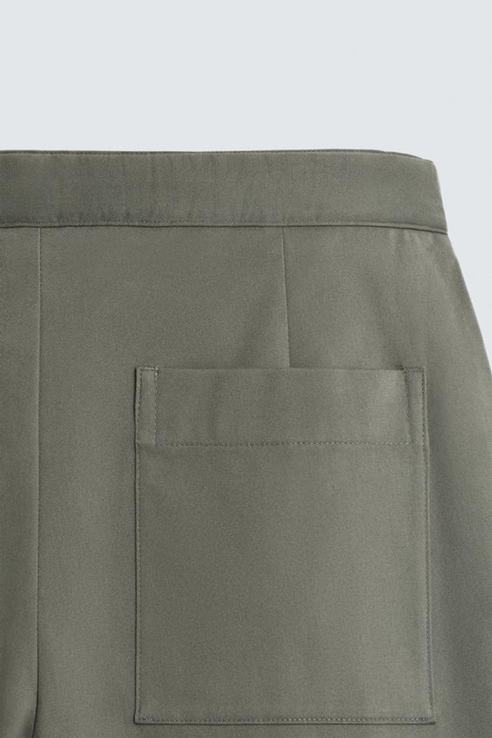 ZARA ШОРТЫ RELAXED FIT С СКЛАДКАМИ И РЕМНЕМ, ХАКИ