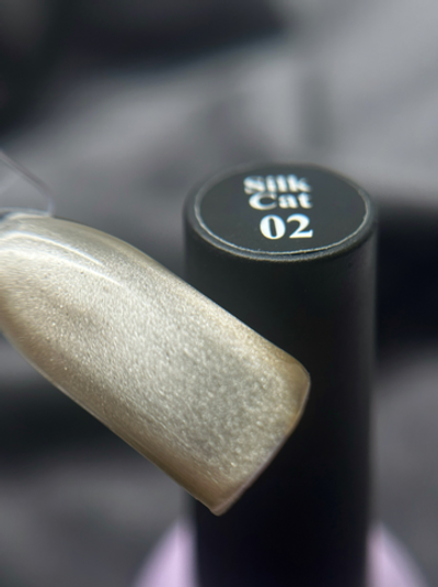 SoLa Гель-лак Silk Cat 02 Кошачий глаз, 10мл