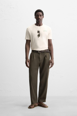 ZARA ФУТБОЛКА С КОНТРАСТНЫМ ПРИНТОМ, ЖЕЛТОВАТО-БЕЛЫЙ