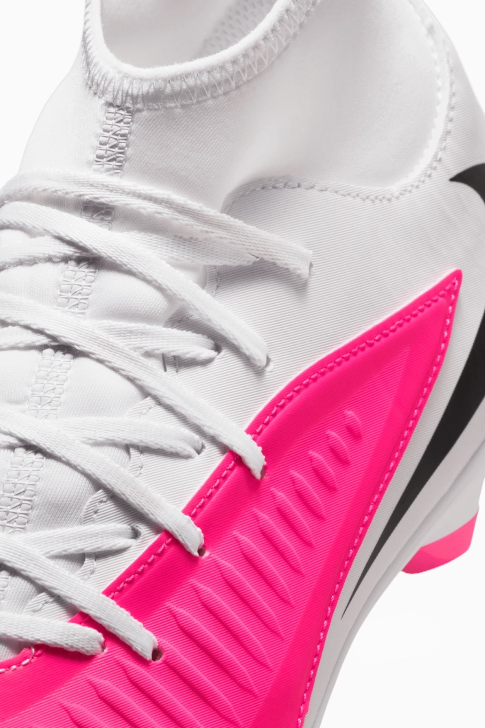 Бутсы Nike Phantom 6 High Club FG/MG - розовый