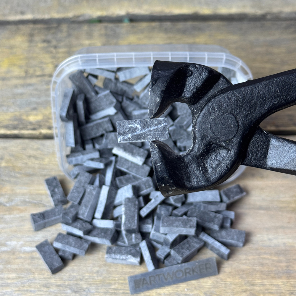 Колотый натуральный камень NS366, 350гр