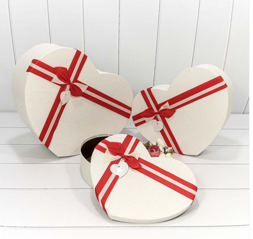 Коробки "Сердце" с двухцветным бантом Набор 3 шт. Красный