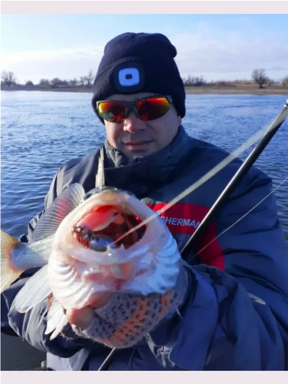 Крючок тройной рыболовный 4