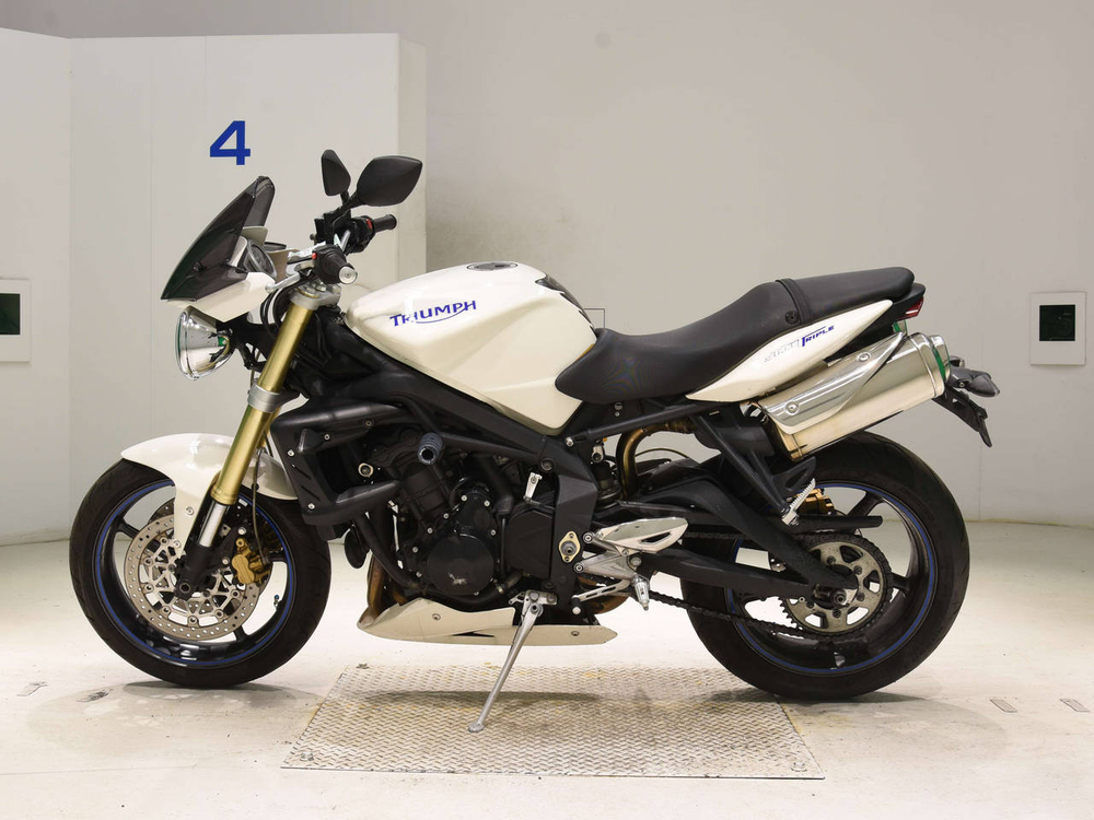 Triumph Street Triple 2009