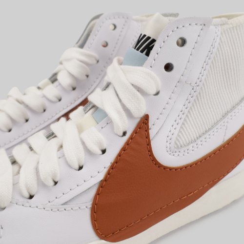 Кроссовки Nike Blazer Mid '77 Jumbo артикул:DD3111-101 - купить в магазине Дайс