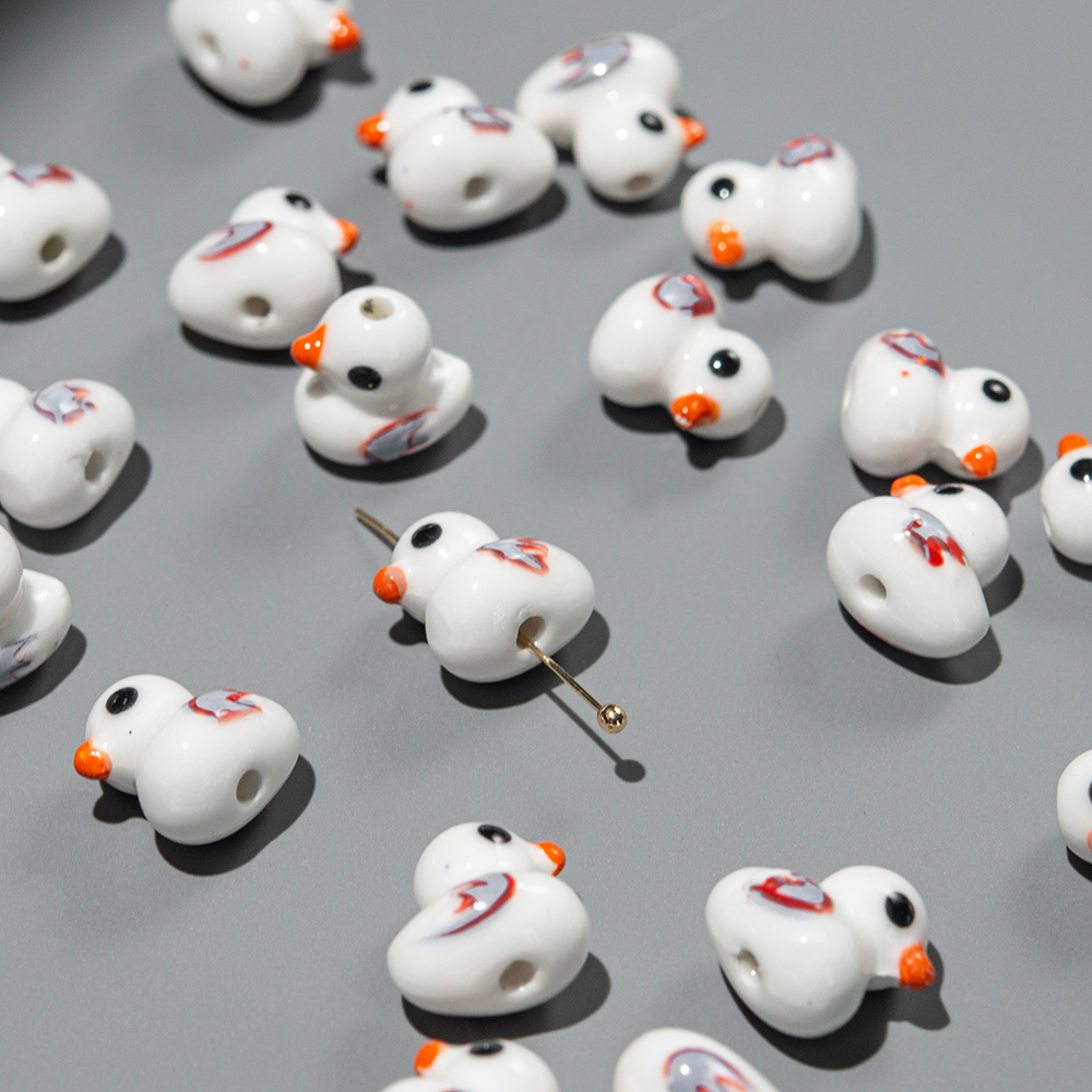 Бусина в форме утенка, 12,3*12,3мм, белая, глазурированный фарфор