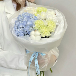 «Мохито» букет из гортензии и диантусов