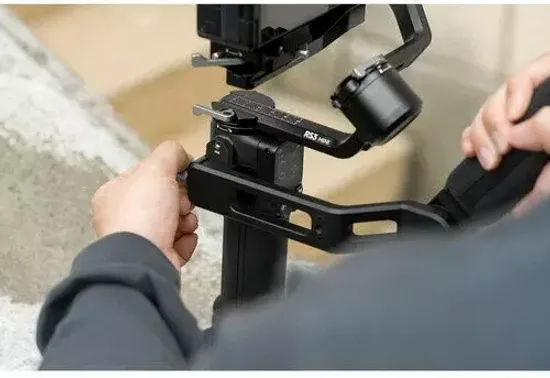 Стабилизатор DJI RS 3 Mini черный